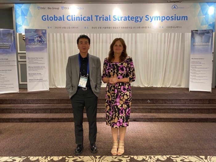 Dt & SanoMedicsのCharles Park会長(Park, Chae Gyoo)とAvance ClinicalのYvonne Lungershausen CEOは、韓国で先週開催されたグローバル臨床試験戦略シンポジウムを共催しました。